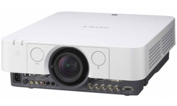 Sony VPL-FX35 XGA 5000 Lumens 3LCD Projector